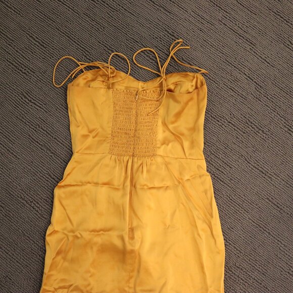 REFORMATION Marguerite Silk Dress - Size 4 in Canteloupe - Picture 10 of 11